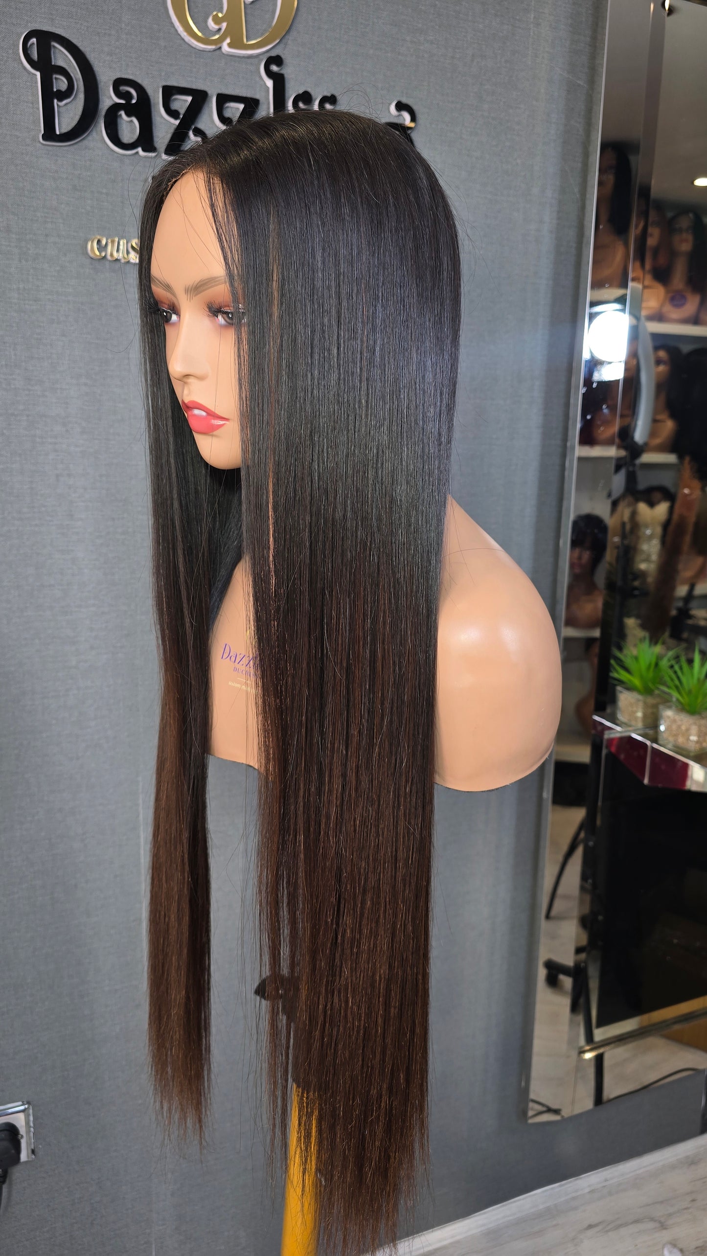 Lilly 26" (Single Donor Raw Hair) Col: Brown Tip