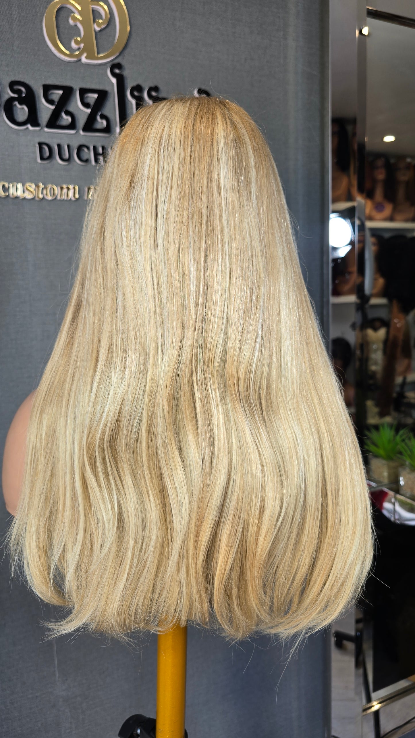 Monalisa 16" Raw Virgin hair Col: mixed blonde