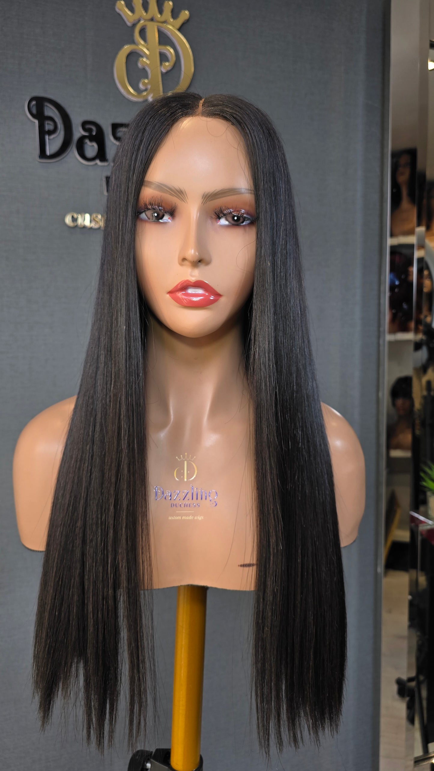 WINNIE 20" Vietnamese raw Human Hair Col: Natural black