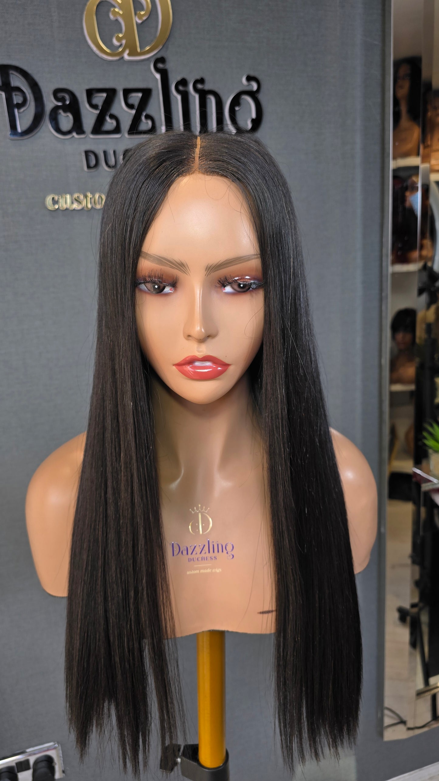 WINNIE 20" Vietnamese raw Human Hair Col: Natural black
