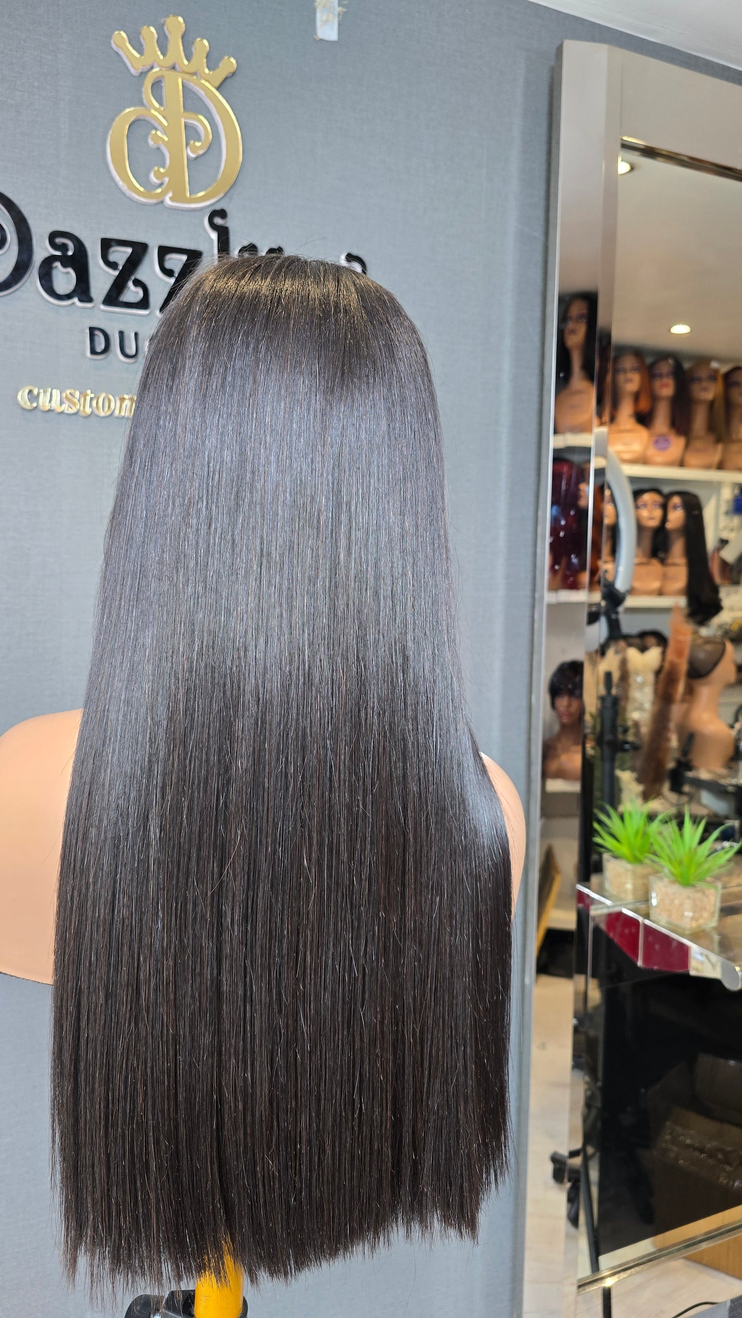 WINNIE 20" Vietnamese raw Human Hair Col: Natural black