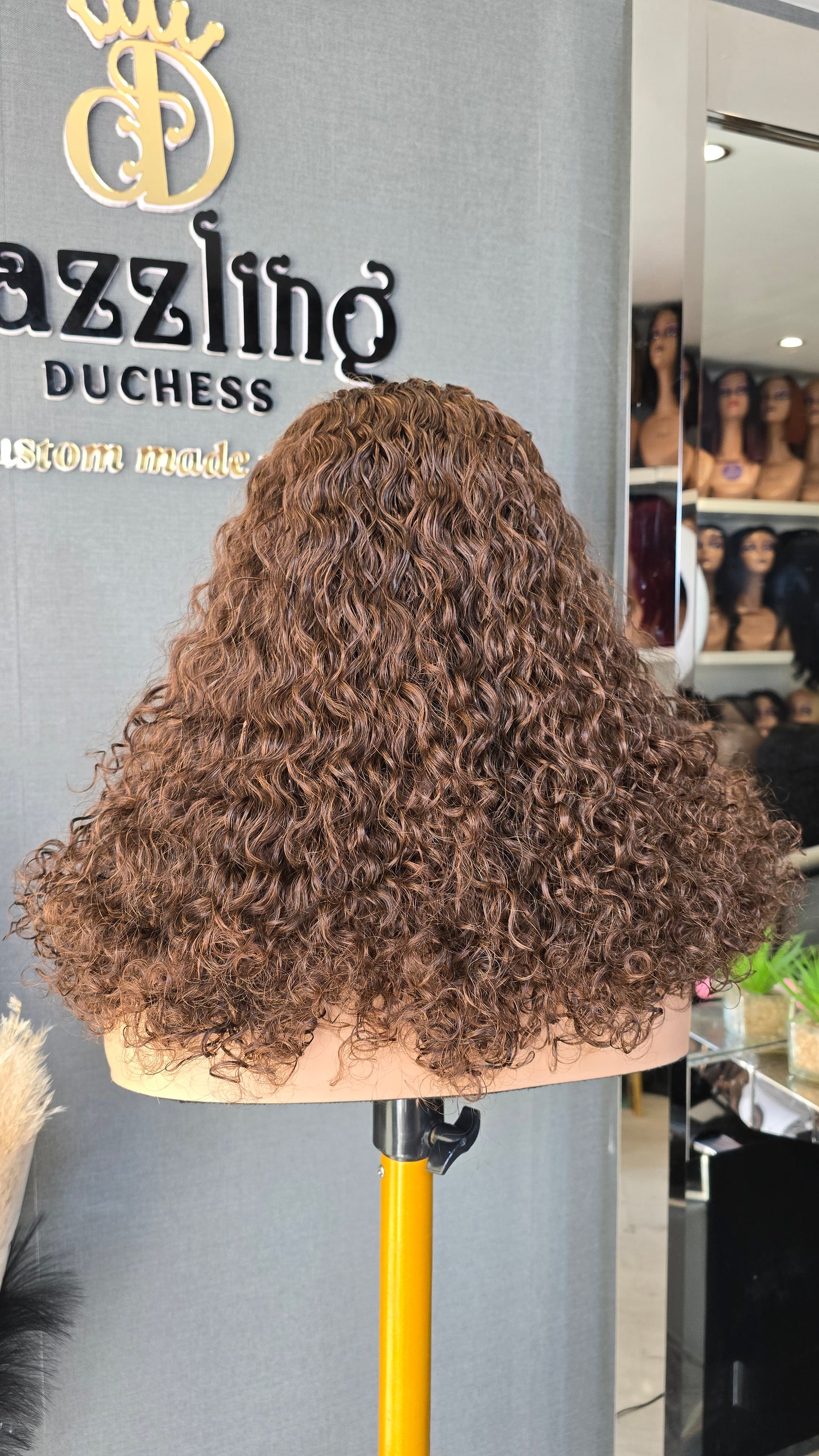 Leticia 14" Raw Virgin human hair Col: Chestnut brown
