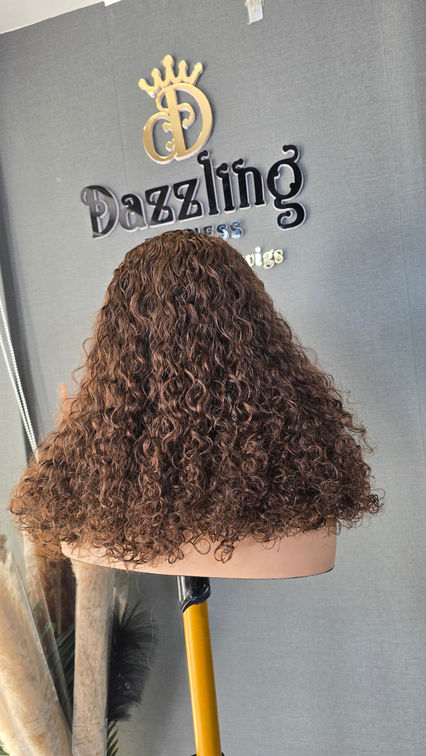 Leticia 14" Raw Virgin human hair Col: Chestnut brown