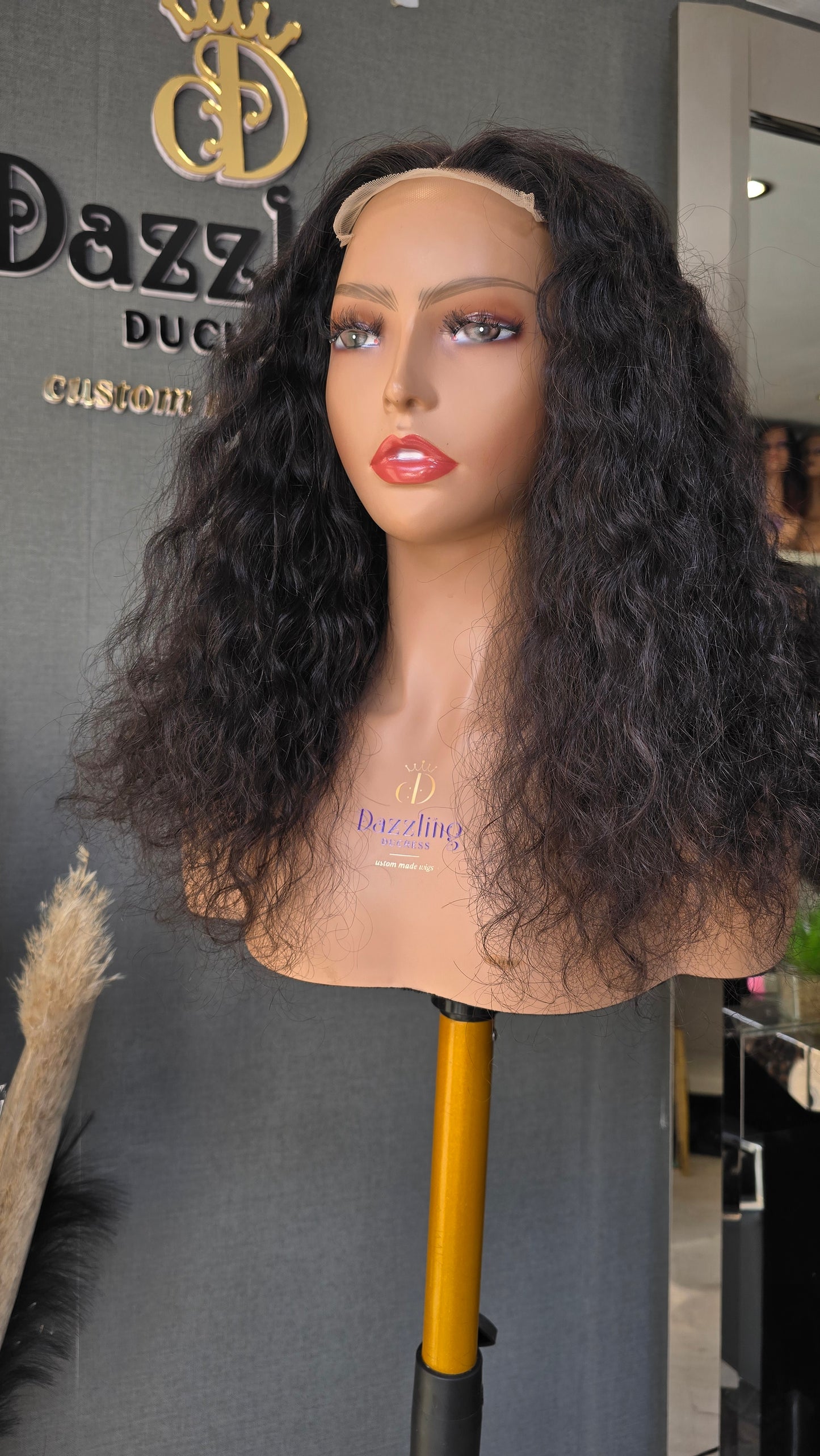 Sofia 16" Raw virgin human hair Col: Natural black