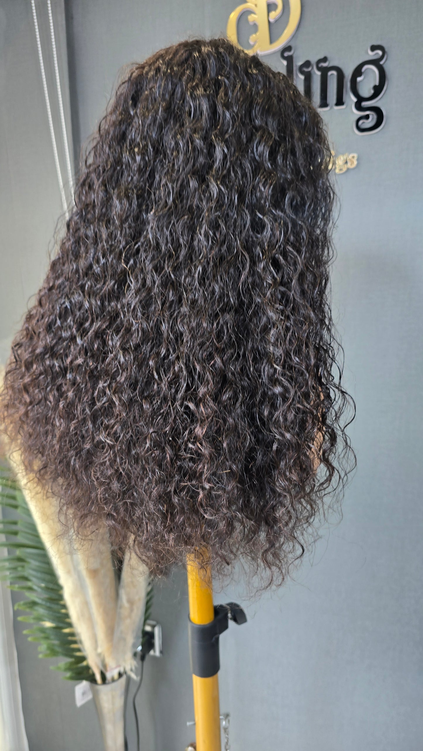 LETICIA 20" Raw Virgin Human Hair Col: Natural black