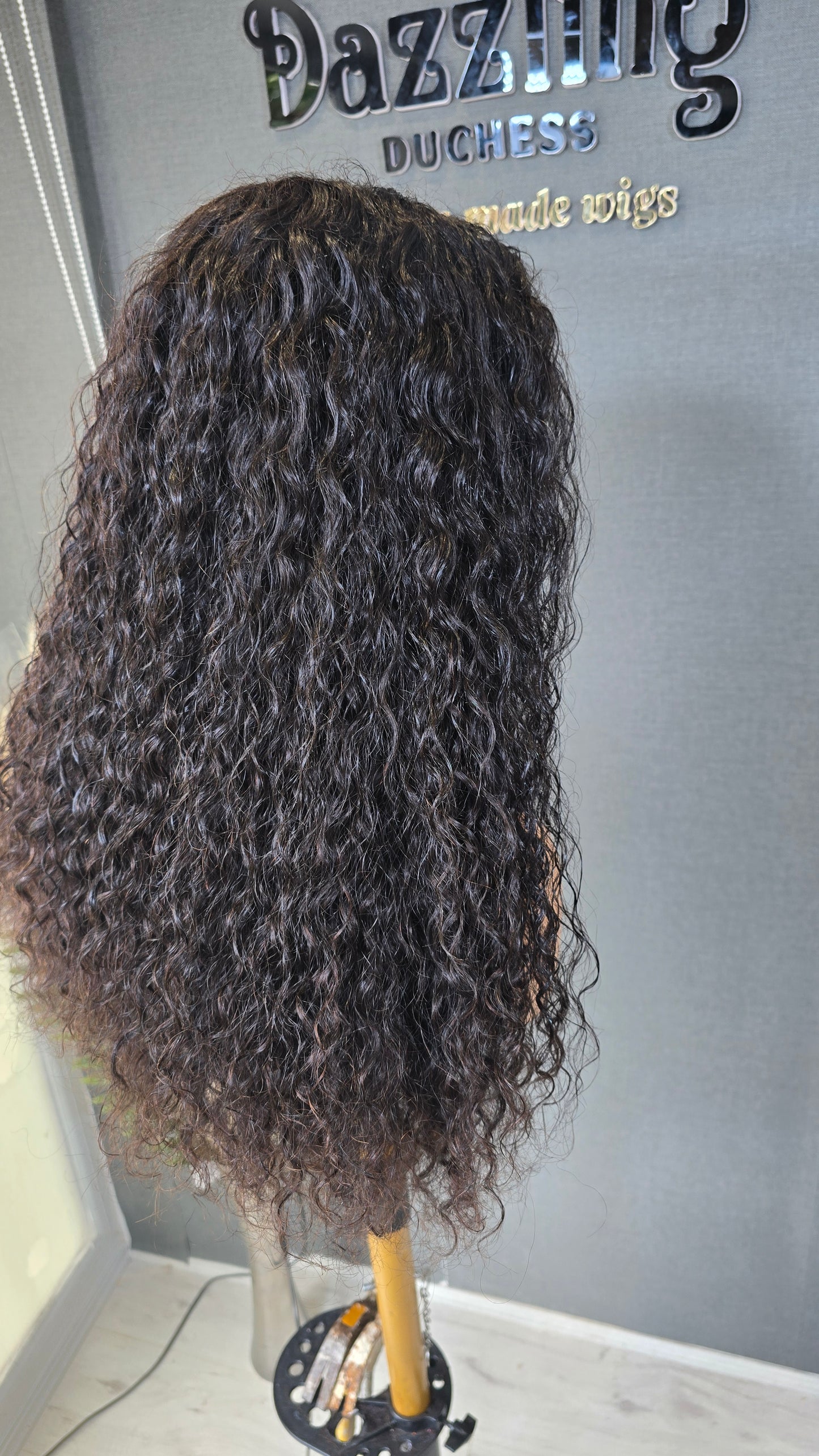 LETICIA 20" Raw Virgin Human Hair Col: Natural black