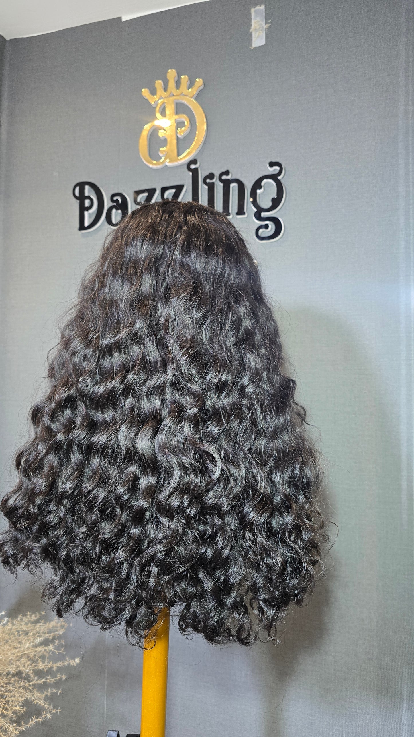 Araceli 16" Raw Vietnamese natural curly