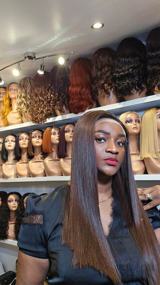 Winnie 20" Vietnamese raw Human hair. Col: Chestnut brown