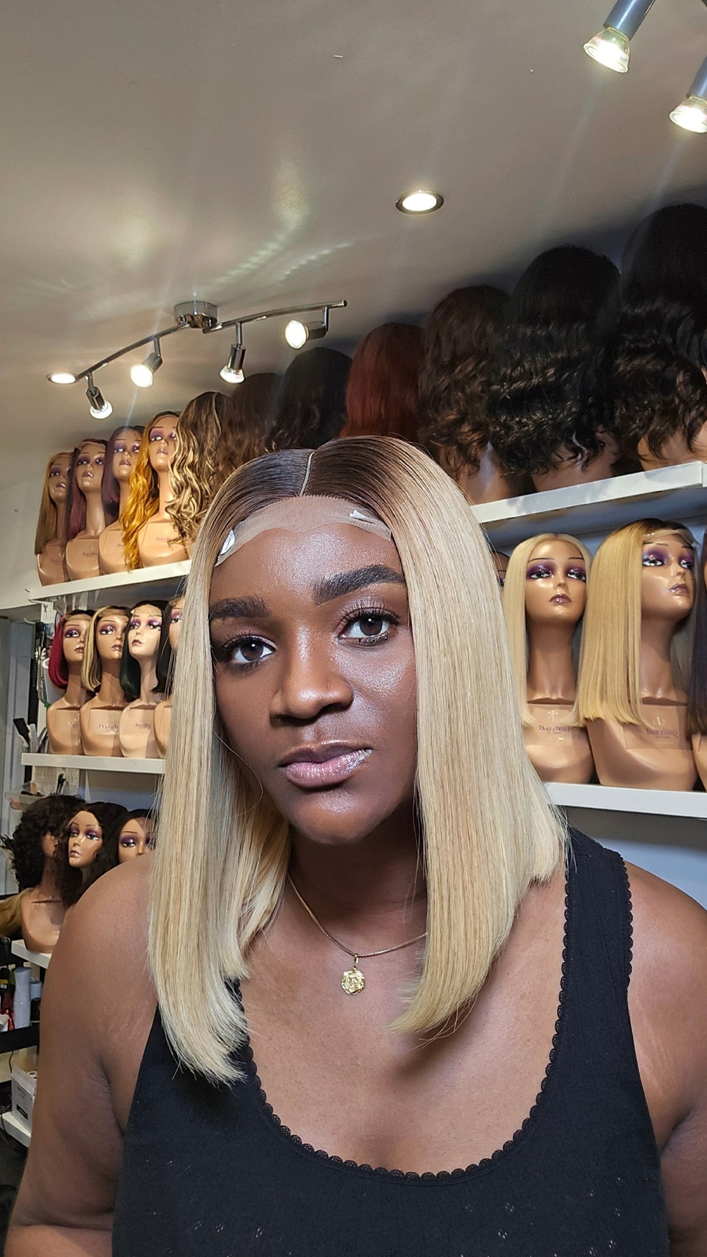 Kaycee 12" Vietnamese Raw Human hair Col: 1b/613 (blonde)
