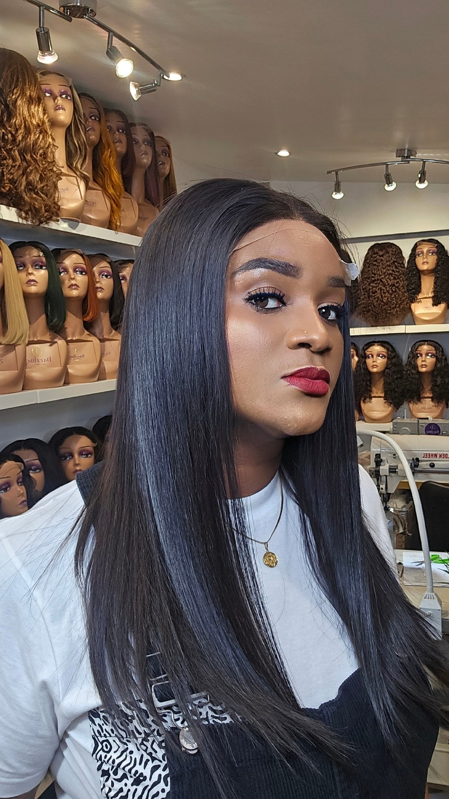 Lilly 16" (Single Donor Raw Hair) Natural black