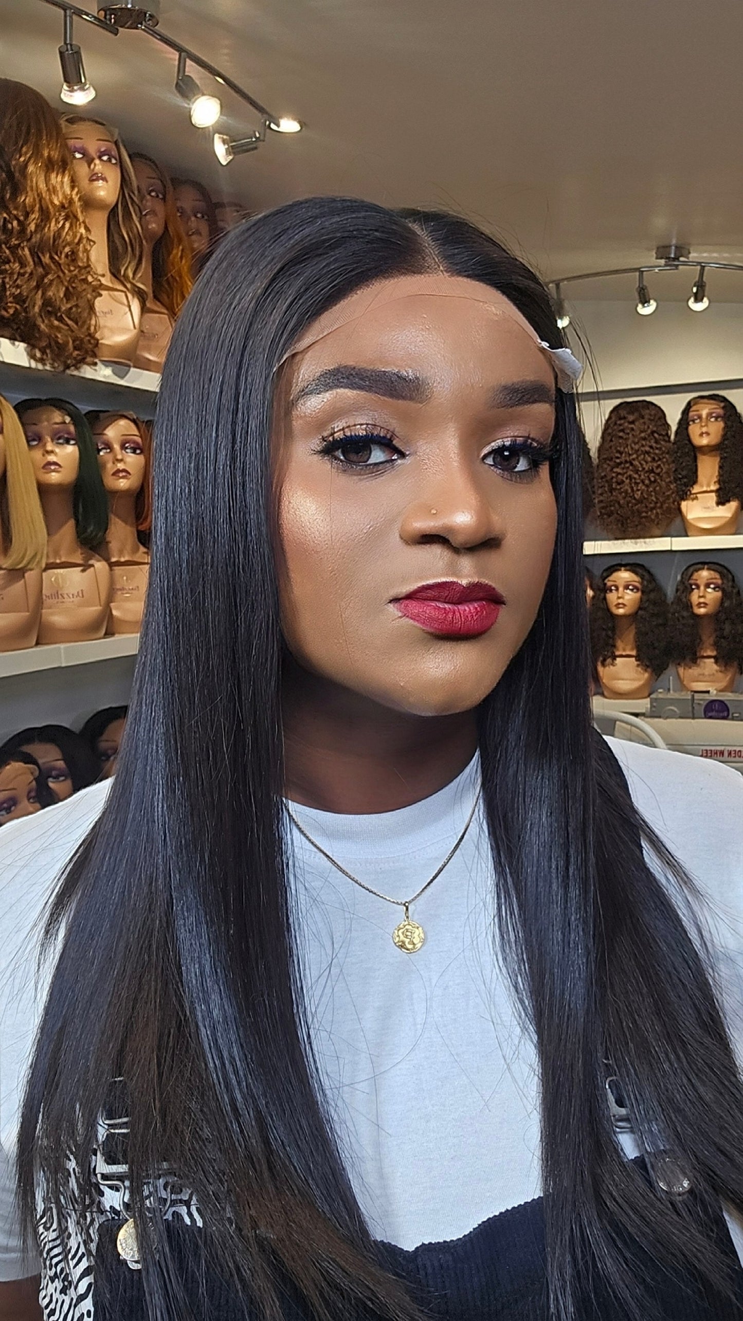 Lilly 16" (Single Donor Raw Hair) Natural black