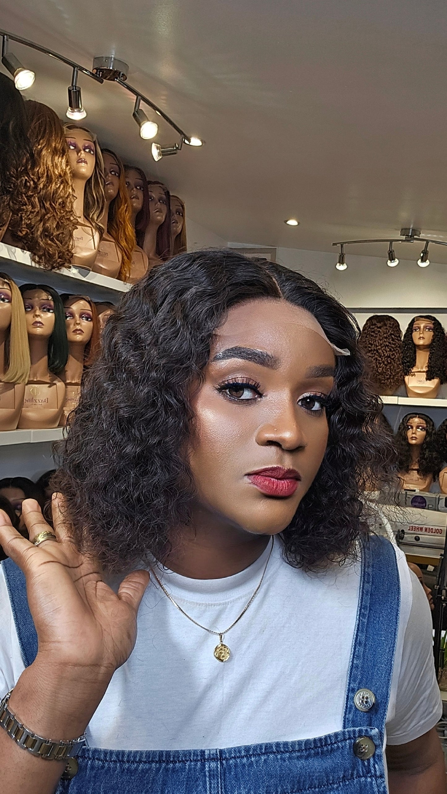 Leticia 10" Raw virgin hair Col: Natural black