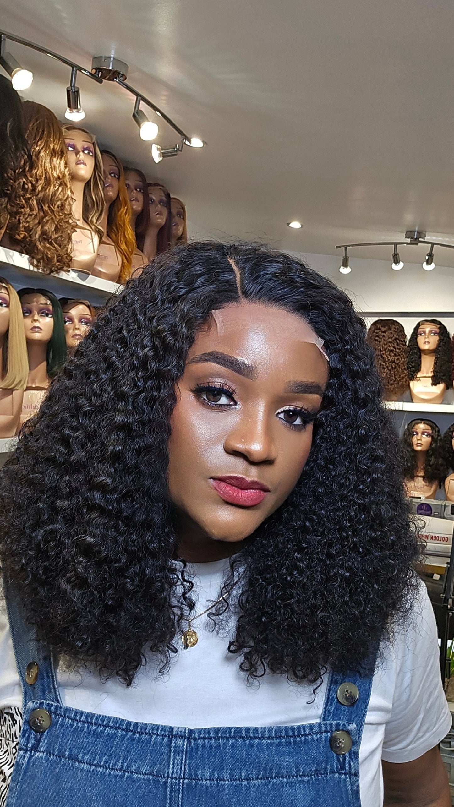 Poatia 14"  Raw virgin hair Col: natural black